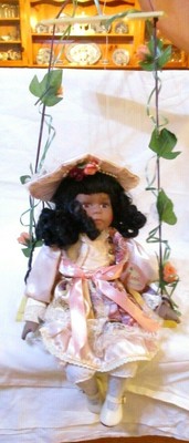 menie dolls
