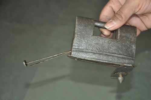 Cadenas En Fer Massif Fait Main Vintage Avec Système De Bande Lourde - Afbeelding 7 van 14