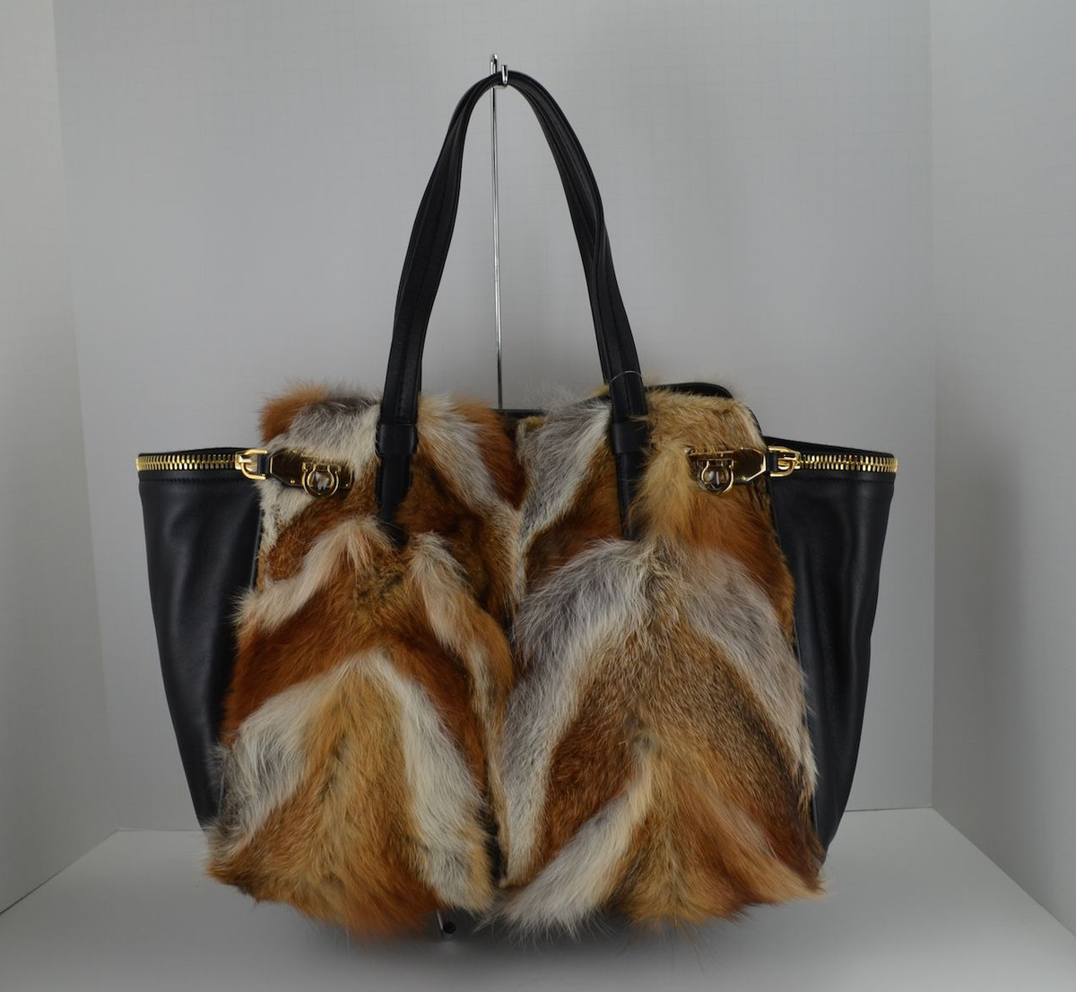 NWT - SALVATORE FERRAGAMO LARGE FOX FUR VERVE TOTE - RETAIL $5,900