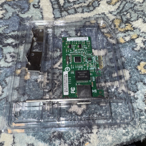 For Intel EXPI9301CT, EXPI9301CTBLK NIC with Intel 82574L 1G RJ45 Port, PCIe x1 - Picture 1 of 3