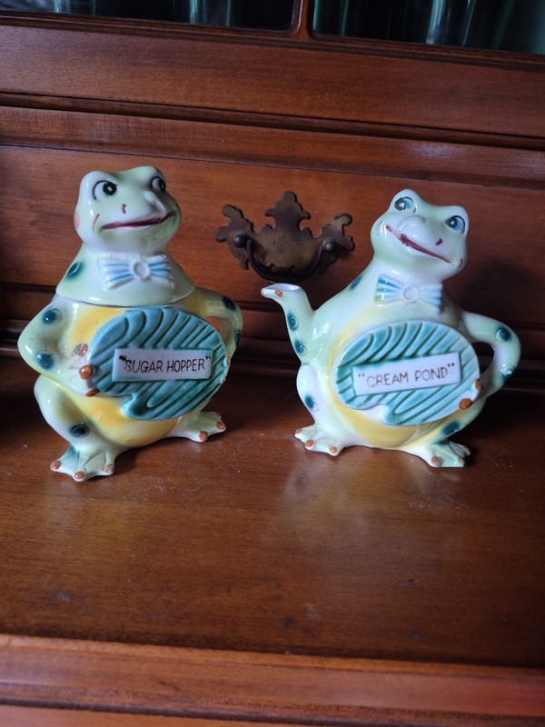 Ensco Freddy The Frog Sugar Hopper Cream pond Creamer Set Japan Kitsch,Whimsical