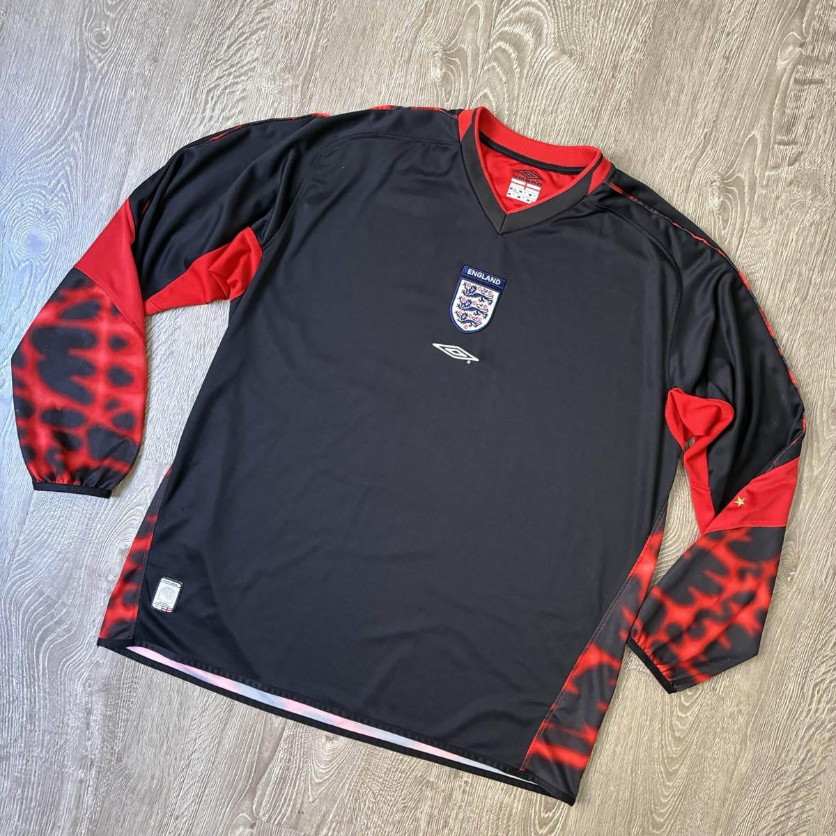 Umbro England England Goalkeeper Shirt Black Umbro Football Palace 