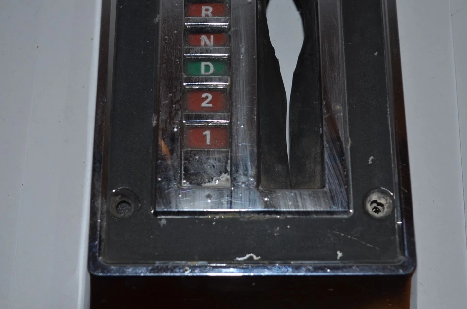 Mercury Cougar 1967 1968 transmisión automática indicador de cambio de piso bisel de moldura Foto 2 de 4