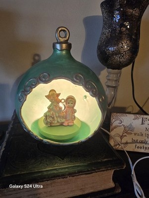 Vintage Nowells Molds 1980 ceramic Christmas Bulb Display With Light Inside...