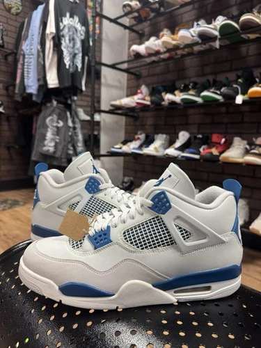 Jordan  4 Retro Military Blue (2024) Size 13
