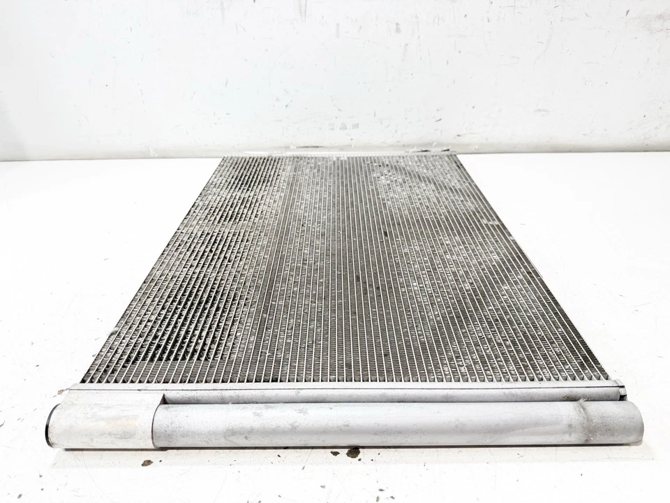 BMW 535i 2011-2016 condensador de aire acondicionado 82 k OEM Foto 3 de 4