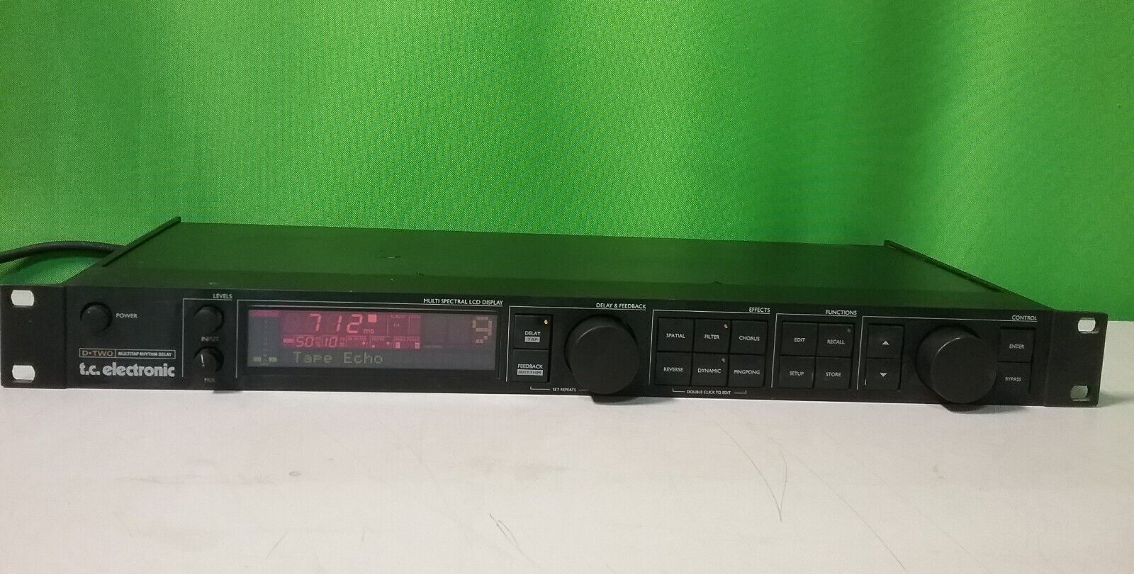 PROCESADOR TC ELECTRONIC D-TWO DE RETRASO DE RITMO MULTI-TAP