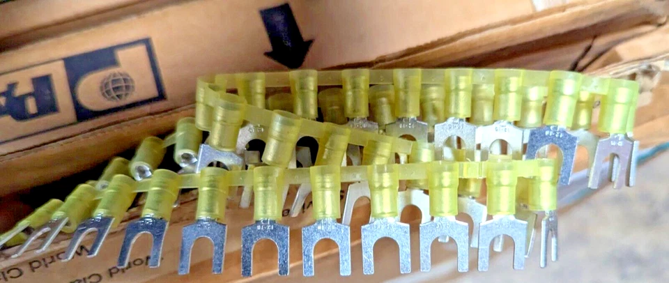 Panduit PN10-14F-L Fork Terminal, Nylon Insulated, 12 - 10 AWG, 1/4-Inch Stud 25 - Image 2 of 3