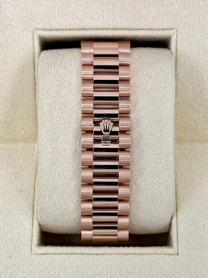 NEW 2025 Rolex Day-Date 40mm 228235 Presidential 18kt Gold Slate Ombre Dial - Image 2 of 4