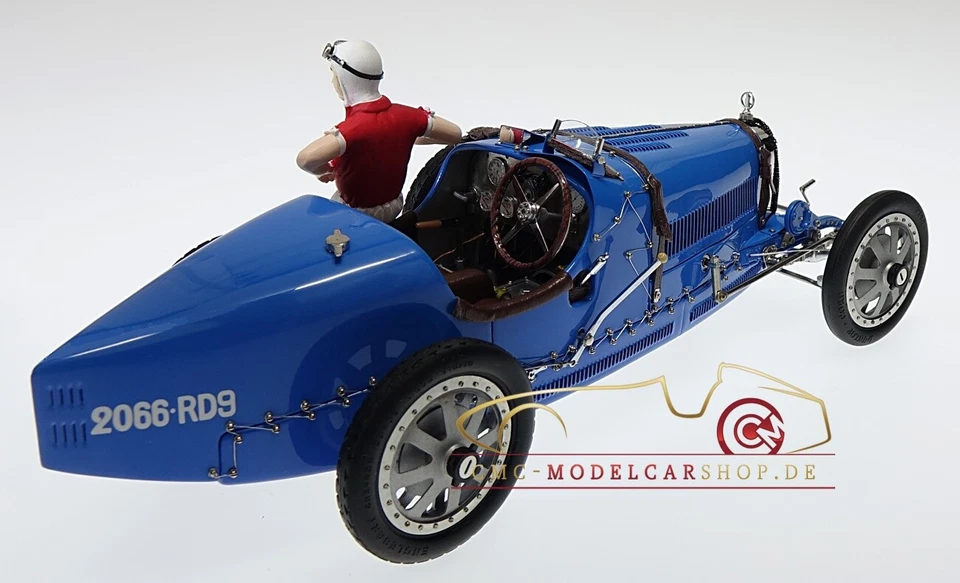 Bugatti Type 35 Grand Prix #30 W/Female Racer, 1/18, Blue, +Bonus,Limited to 600 - Image 3 of 4