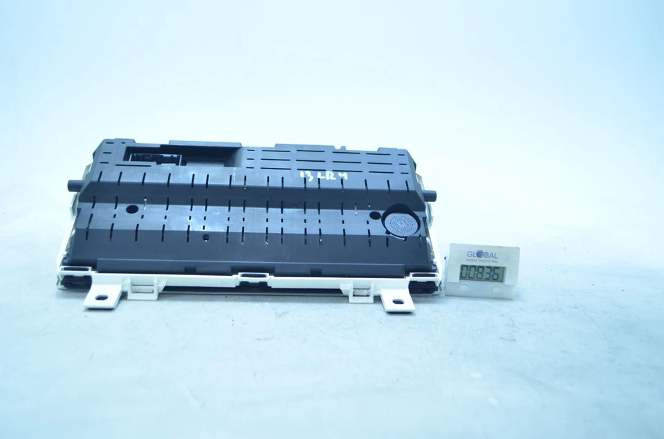 Painel de instrumentos velocímetro 2013 LAND ROVER LR4 FABRICANTE DE EQUIPAMENTO ORIGINAL - Imagem 2 de 4