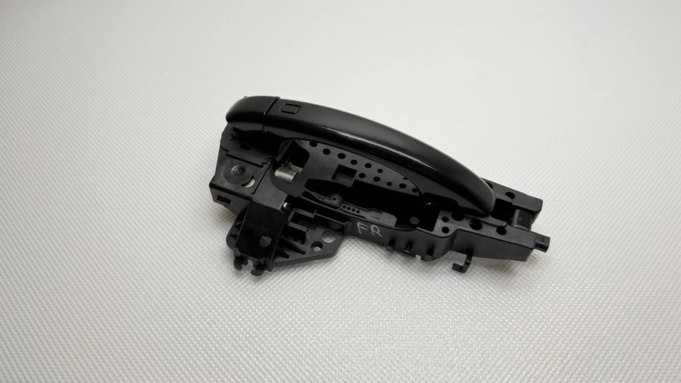 Conjunto de manija de puerta exterior delantera derecha Audi Q5 2009-2017 8T0837886 OEM Foto 2 de 4