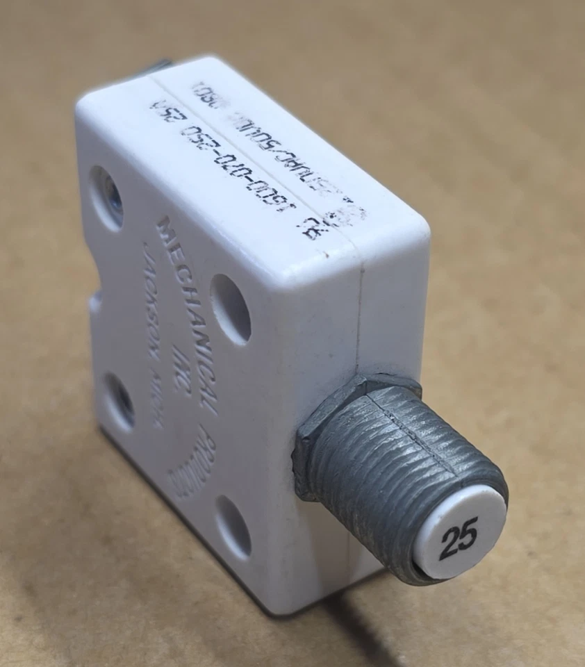 Mechanical Products Push to Reset Circuit Breaker 25A 50VDC 250VAC White