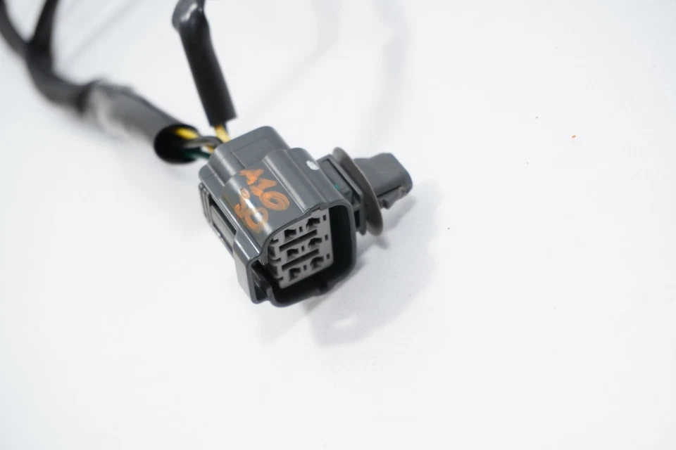 14-16 MAZDA 3 HALOGEN HEADLIGHT SOCKETS WIRE HARNESS - Image 3 of 4