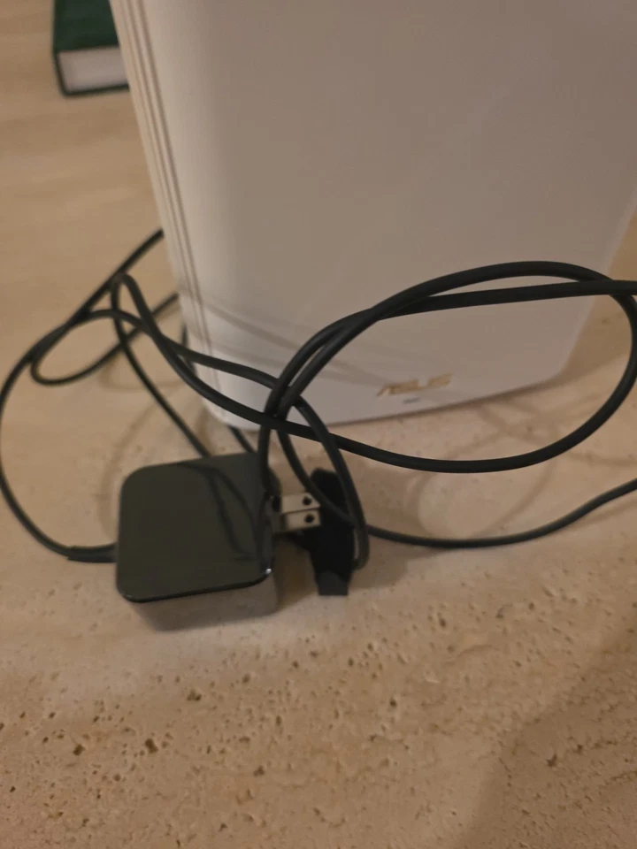 Sistema ASUS ZenWiFi AX6600 Tri-Band Mesh WiFi 6 - Blanco (XT8 3PK) Foto 2 de 3