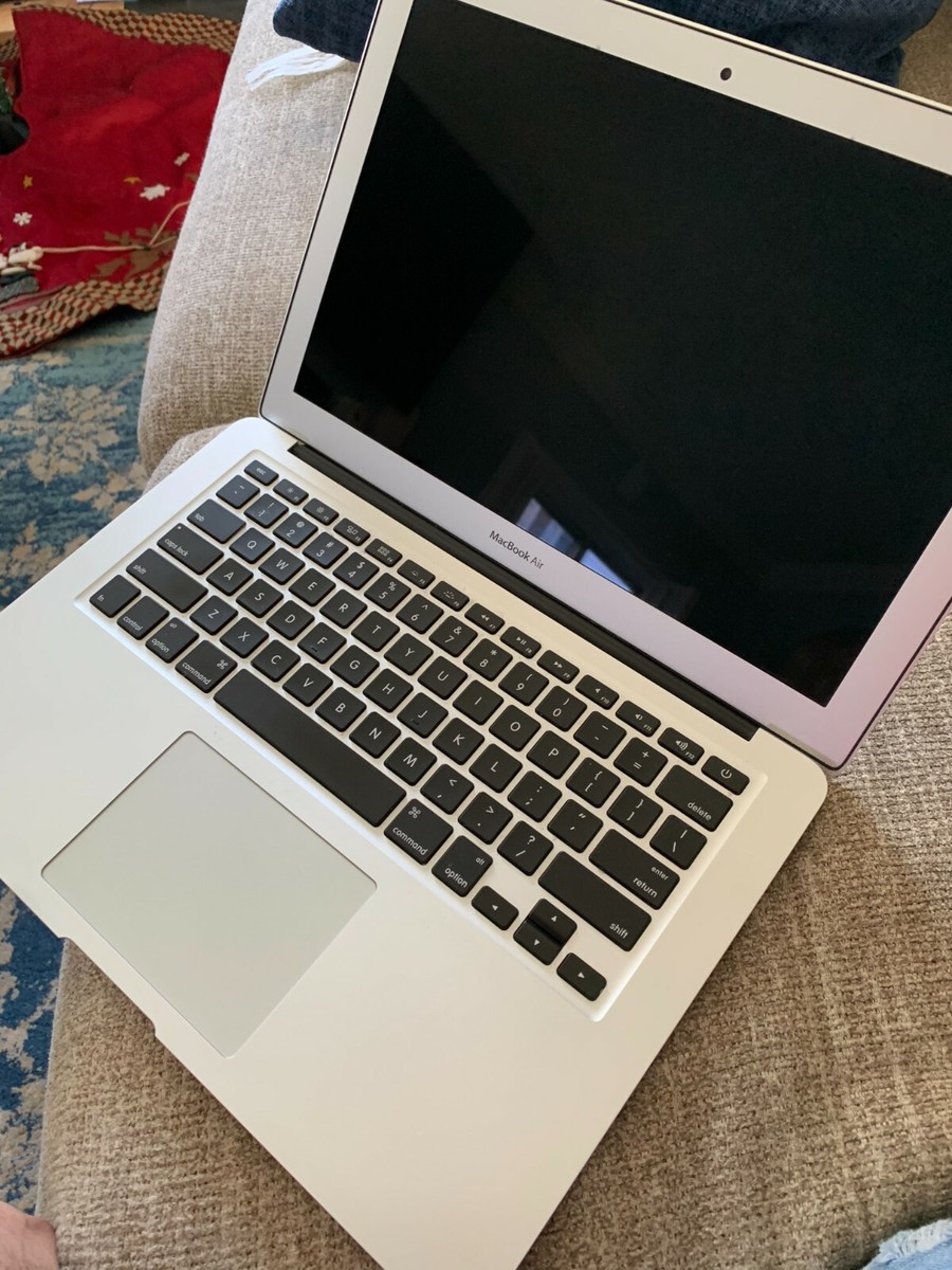 MINT CONDITION Apple MacBook Air 13.3