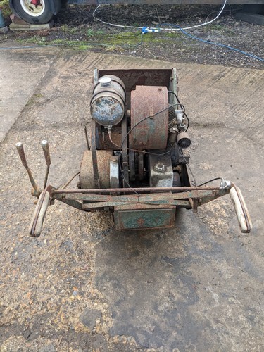 Dennis Lawn Mower - Picture 3 of 13