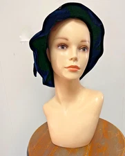 Excellent Vintage 1930s 1940s Silk or Rayon Velvet Bucket Hat w/ Bow Size 22