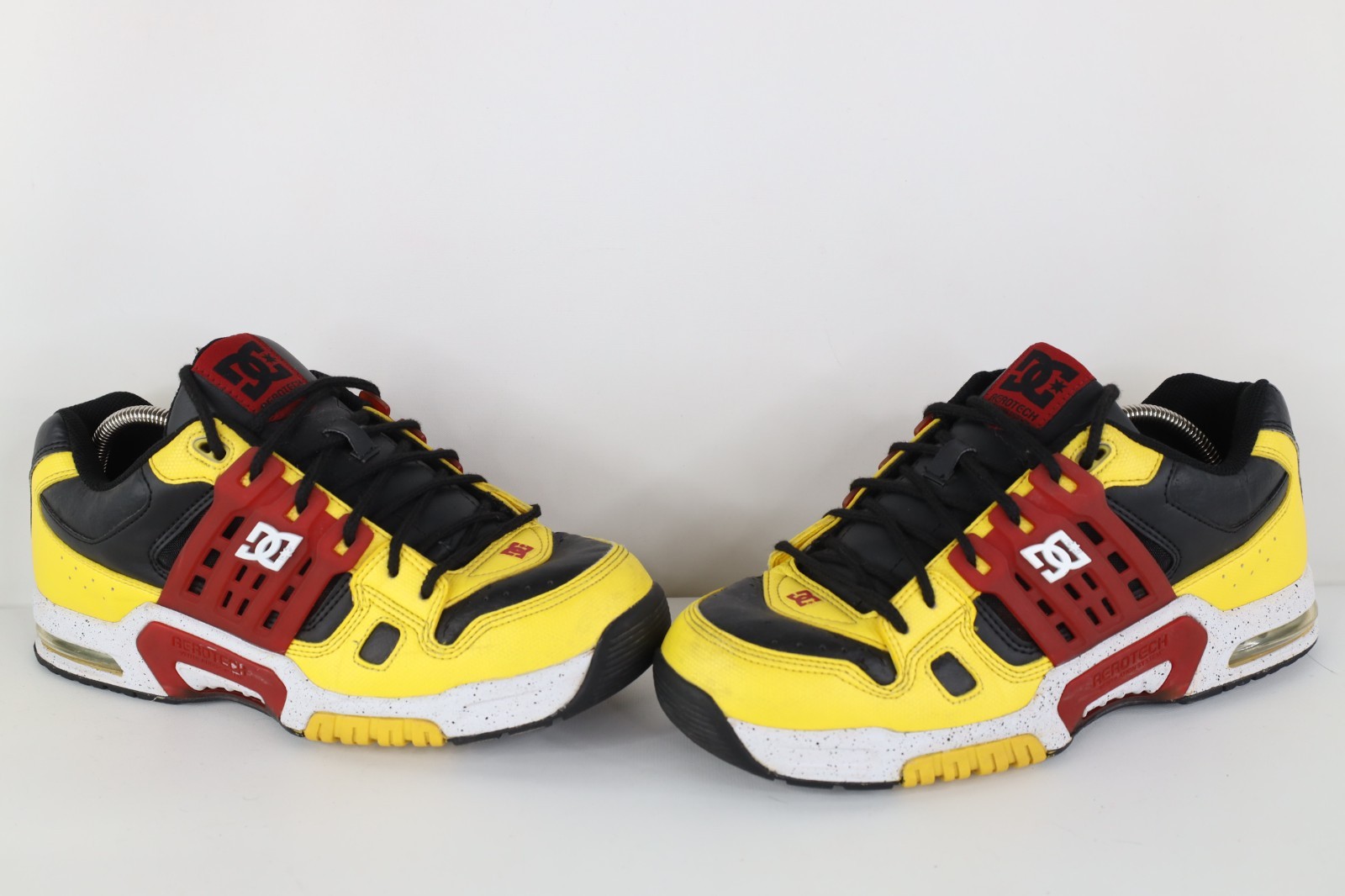 Ing Mens 11 Aerotech Vented Skateboard Shoes Yellow
