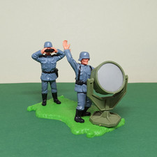 TIMPO TOYS - Deutsche Scheinwerferdiorama - German Searchlight Diorama