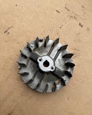 Polrad von Briggs Stratton Intek Edge 60 Motor??