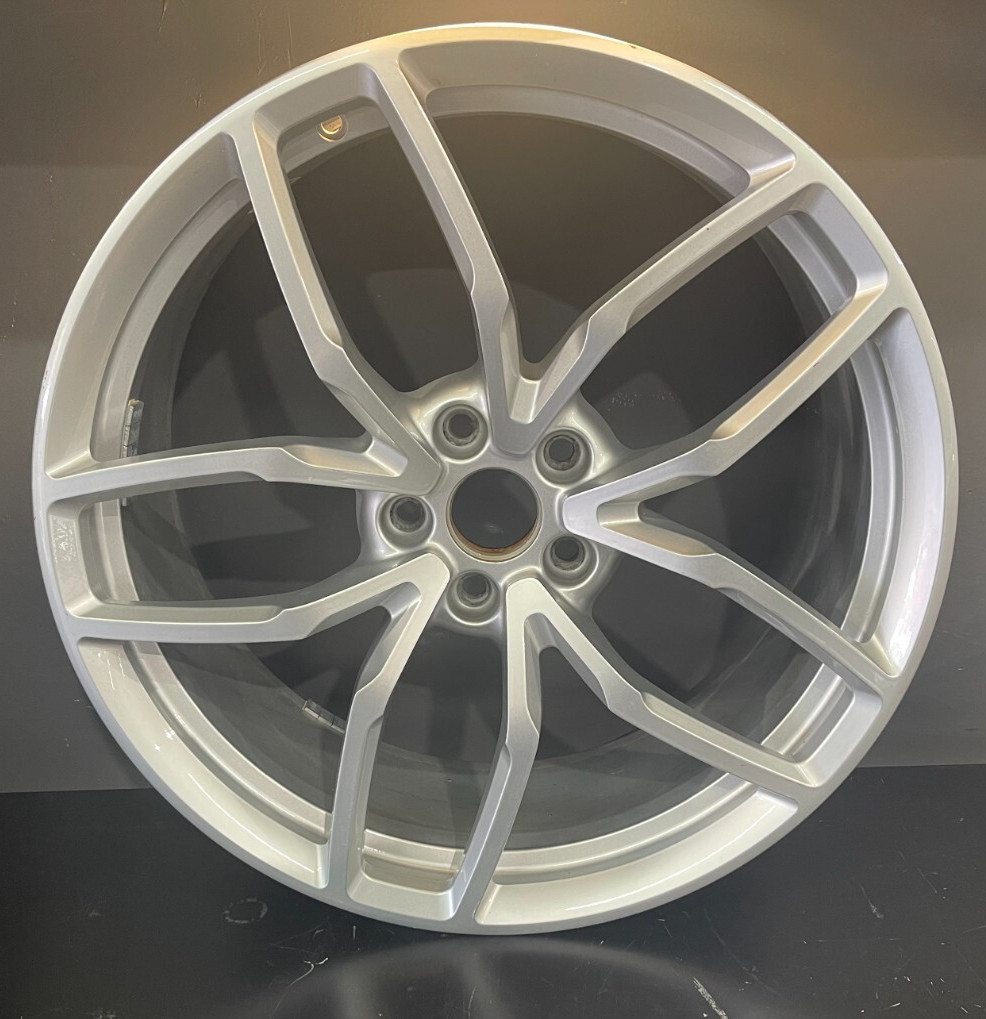 Lamborghini Huracan 2016-2020 Front Wheel P/N 4T0601017B