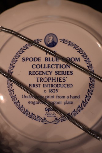 Spode Blue Room Regency Series “Trophies” Dinner Plate - Picture 5 of 5