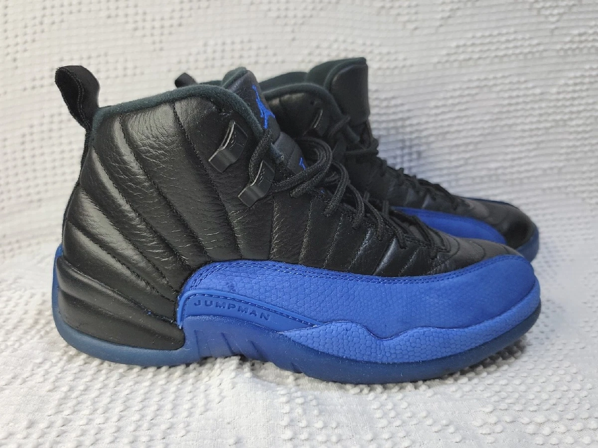 Retro 12 black size 7 2025