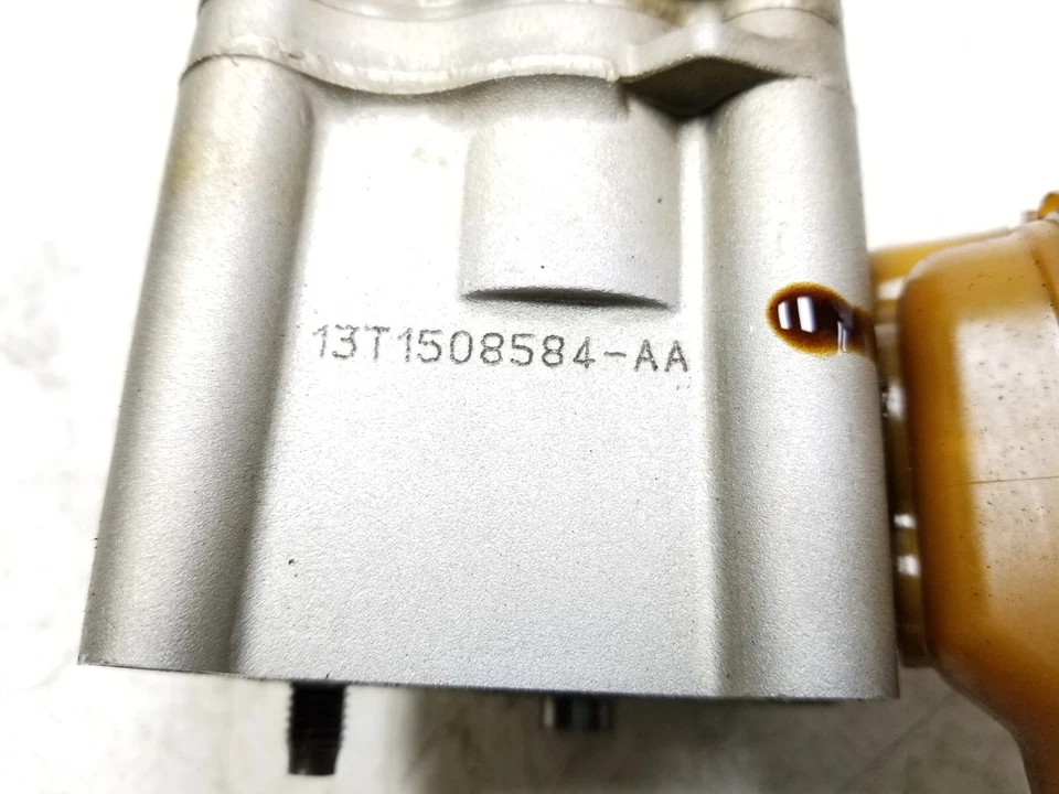 Масляный насос двигателя 12 13 14 Ford Focus 2,0 л без турбонаддува от оригинального производителя - Изображение 2 из 4