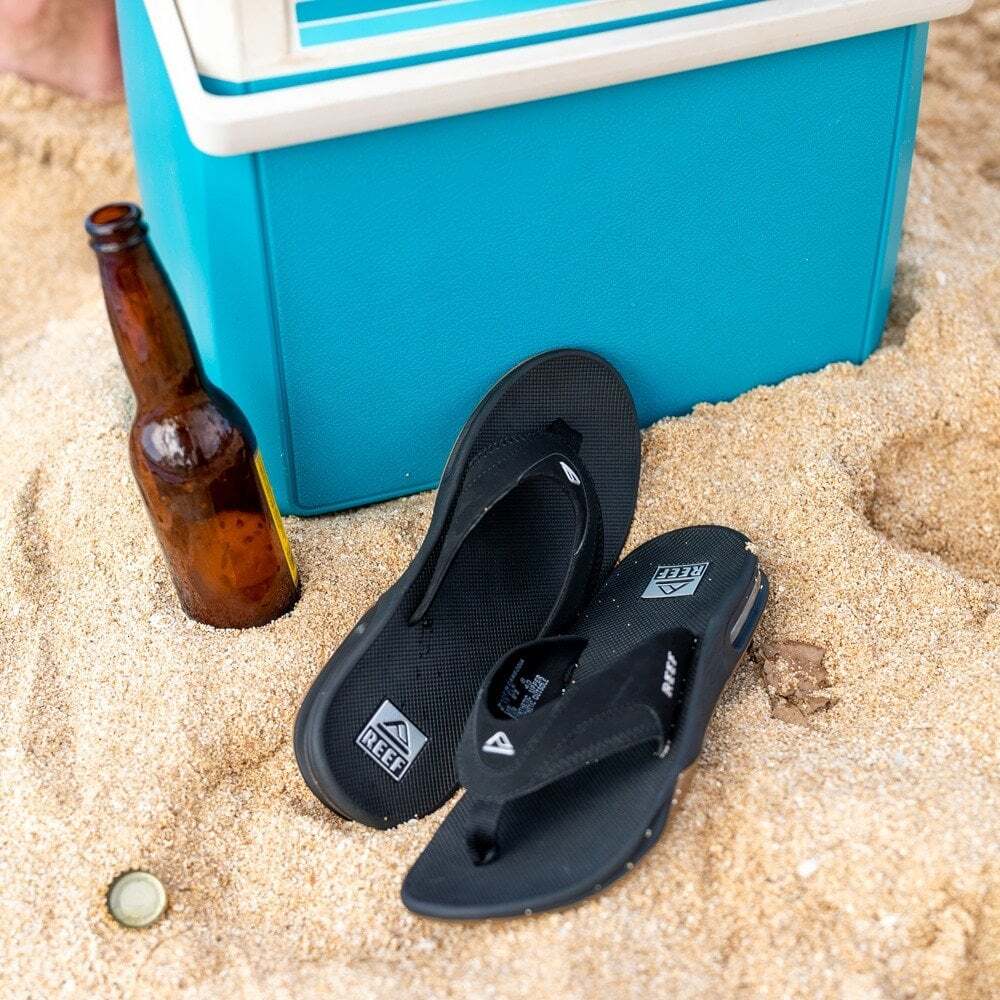 Mens Reef Fanning Flat Flip Flops With 