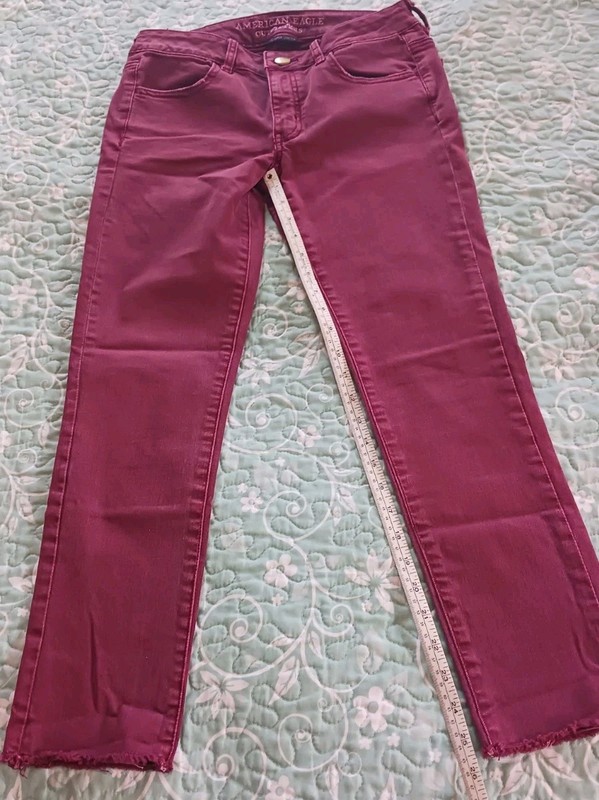 American Eagle Outfitters Jegging Crop Jeans Size 6 EXCELLENT!!!