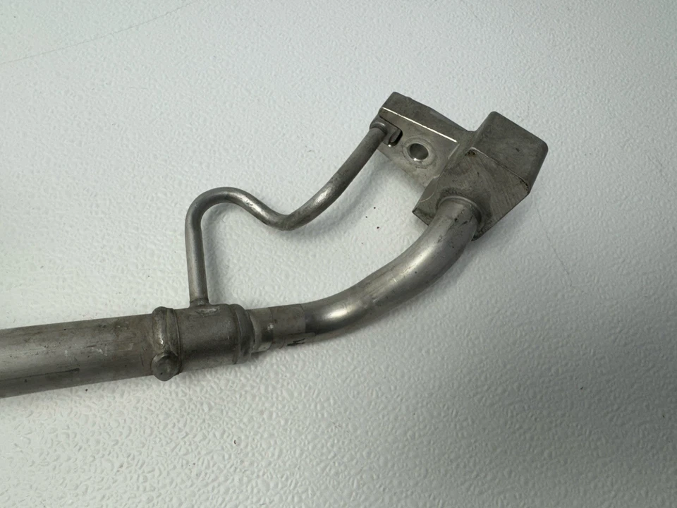 Manguera condensadora de aire acondicionado Maserati Quattroporte Ghibli 2014-2017 OEM Foto 4 de 4