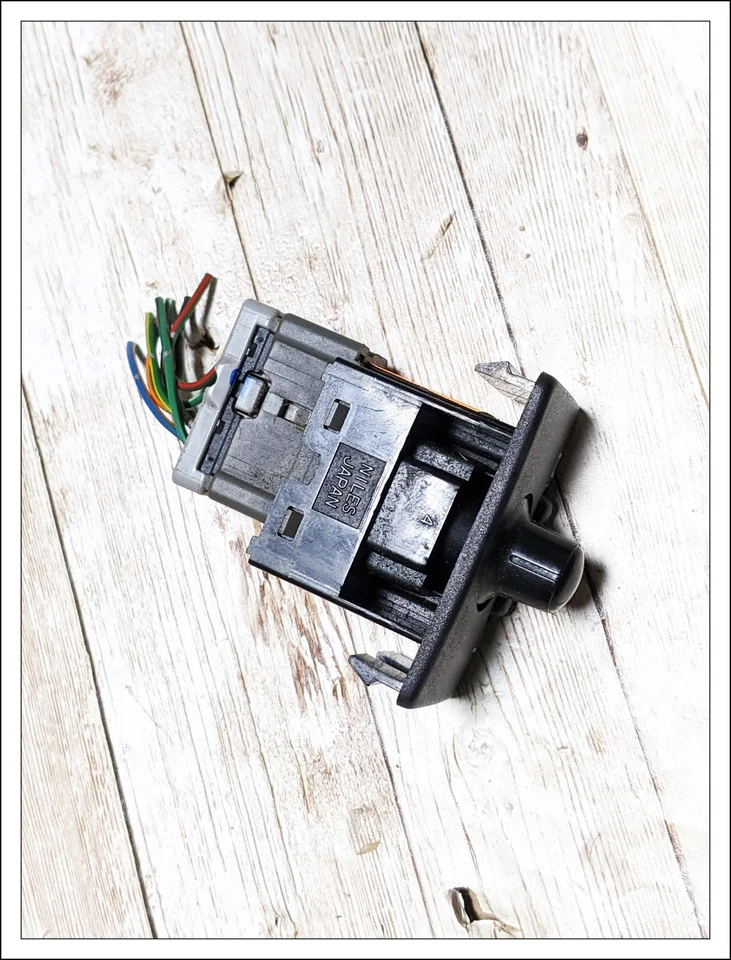 ✅ Interruptor de ajuste del espejo retrovisor eléctrico Pathfinder de carrocería dura Nissan Pickup D21 1994-1997 OEM Foto 4 de 4
