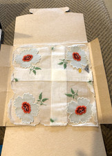 Vtg 'Handkerchiefs of Distinction' Switzerland Embroidered Flowers New Tags Box