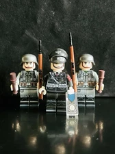 #1125 - WWII German SS Captain & Soliders Set