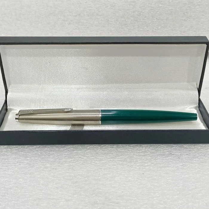 Pluma Estilográfica Parker 45 Vintage Verde Oscuro Borde Cromo EE. UU. Original Como Nueva VP240 Foto 4 de 4