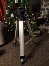VTG Meade Deluxe Field Tripod-Adjustable-Telescope Mount 37"-58" Nice Condition