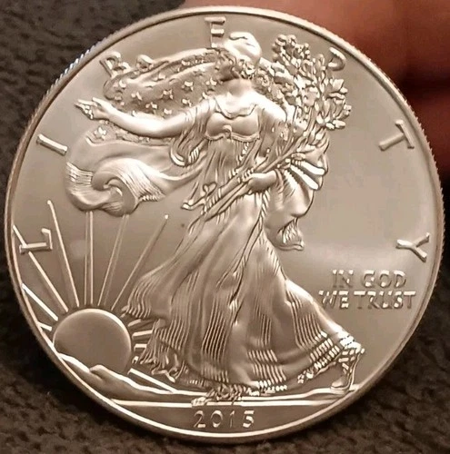 2015 American Silver Eagle 1 OZ. .999 BU Dollar Coin #371