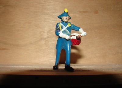 ALTFIGUREN SOLDATEN 1977/1978 - SOLDAT MIT TROMMEL UND SÄBEL (AUFRECHTE HALTUNG)