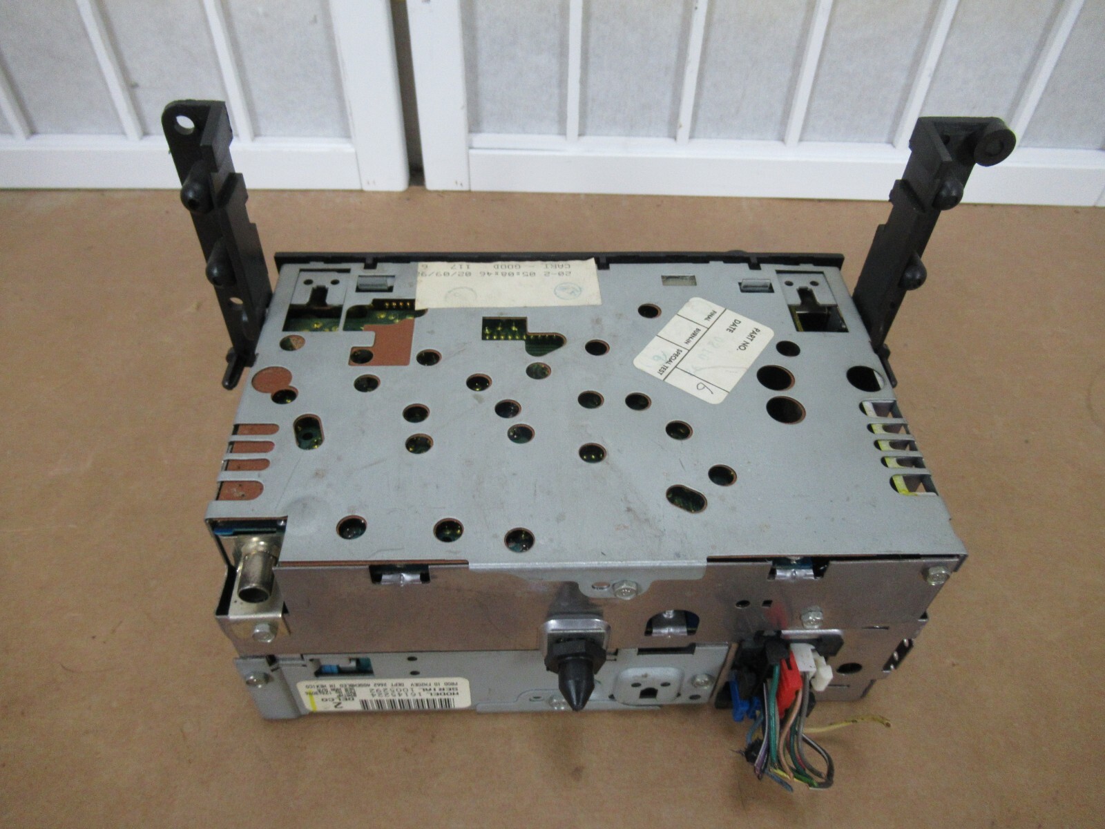 Buick Riviera Reatta OEM GM Radio Stereo Cassette Tape Player Delco