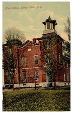 HIGH SCHOOL SANDY CREEKY NY 💥 VINTAGE POSTCARD 💥 GERMANY ADOLPH WIEGAND