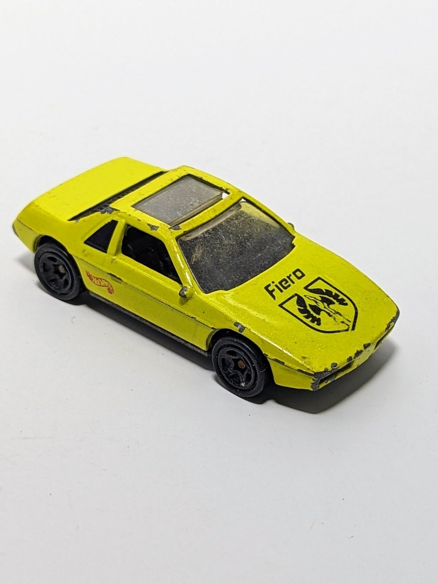 ホットウィール '84 PONTIAC FIER0 1984 Mattel Hot Wheels - Yellow Pontiac Fiero Made In China