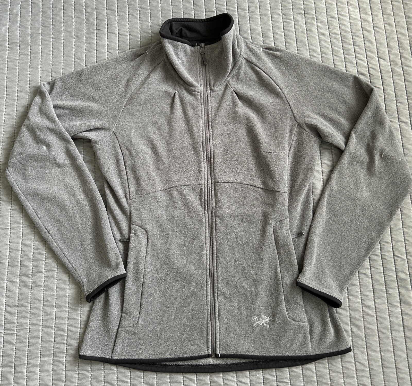 Giacca in pile Arc'teryx da donna con cerniera intera Polartec taglia M grigio manica lunga