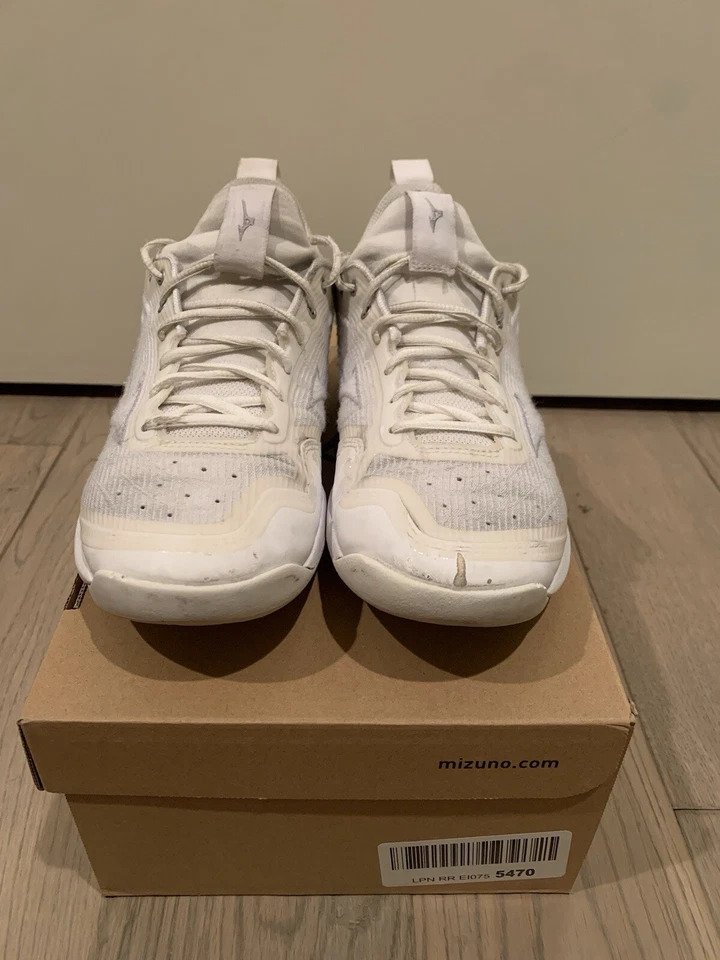 Mizuno Wave Luminous 2 Women's Volleyball Shoes-White US Size 8 - Image 4 of 4