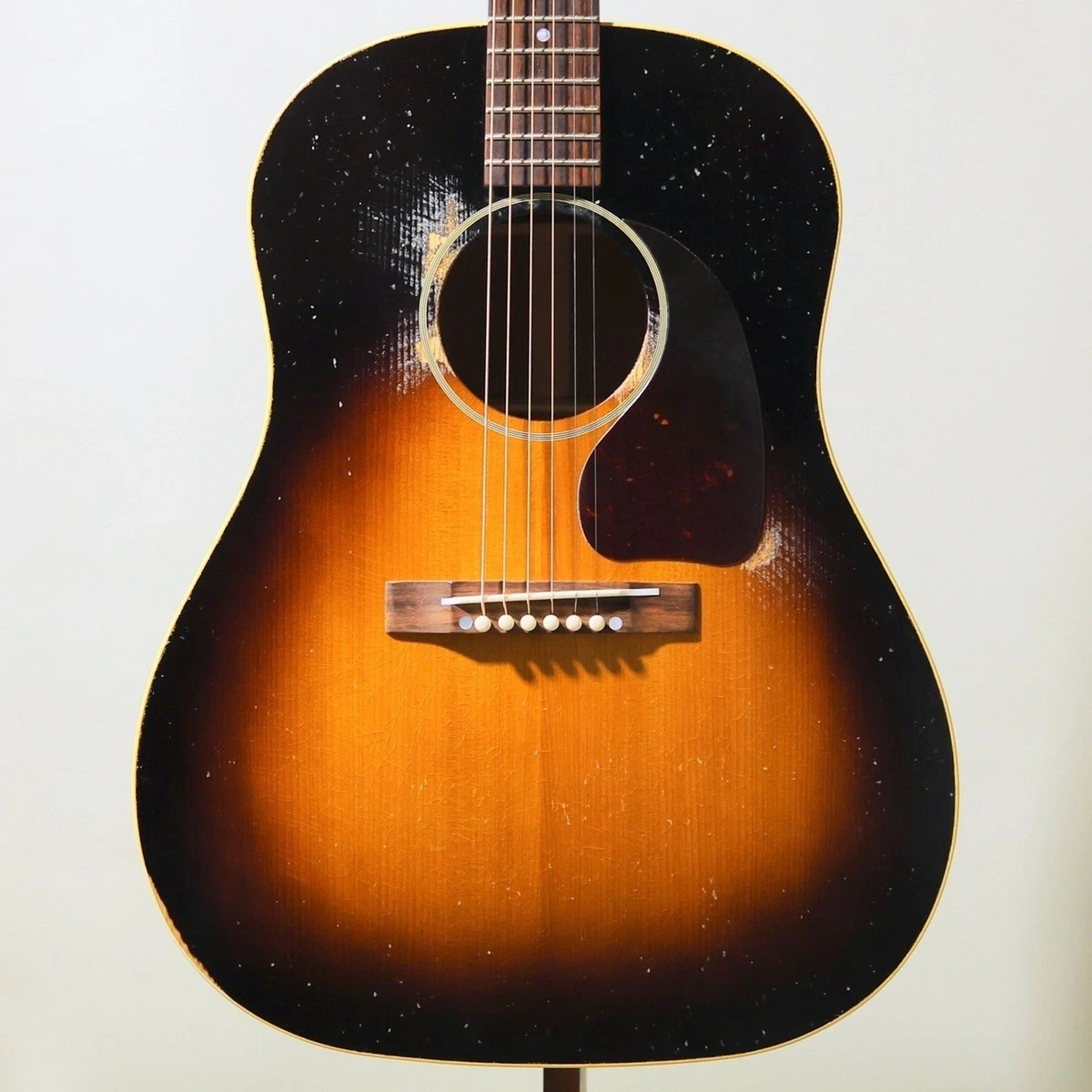 Gibson Murphy Lab 1942 Banner J-45 Heavy Aged 2025 Sunburst con estuche rígido