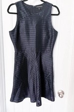 Banana Republic Navy Tone On Tone Women’s Size 6 Sleeveless Stripe Dress Zipper