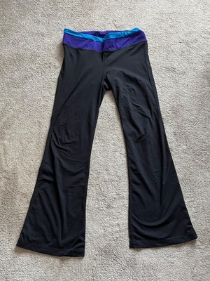 Gap Body ankle flared black active wear pants, L