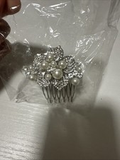 Hair Clip Accessory Flower Hair Comb with Pearls  Rhinestones for Women Girls