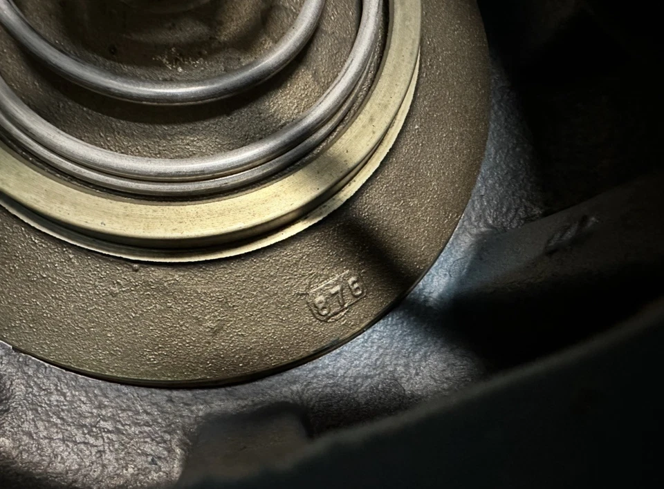 Válvula de retención de oblea silenciosa NIBCO W-910-B-LF 8" Clase 125, 200 psi CWP, sin plomo Foto 2 de 4