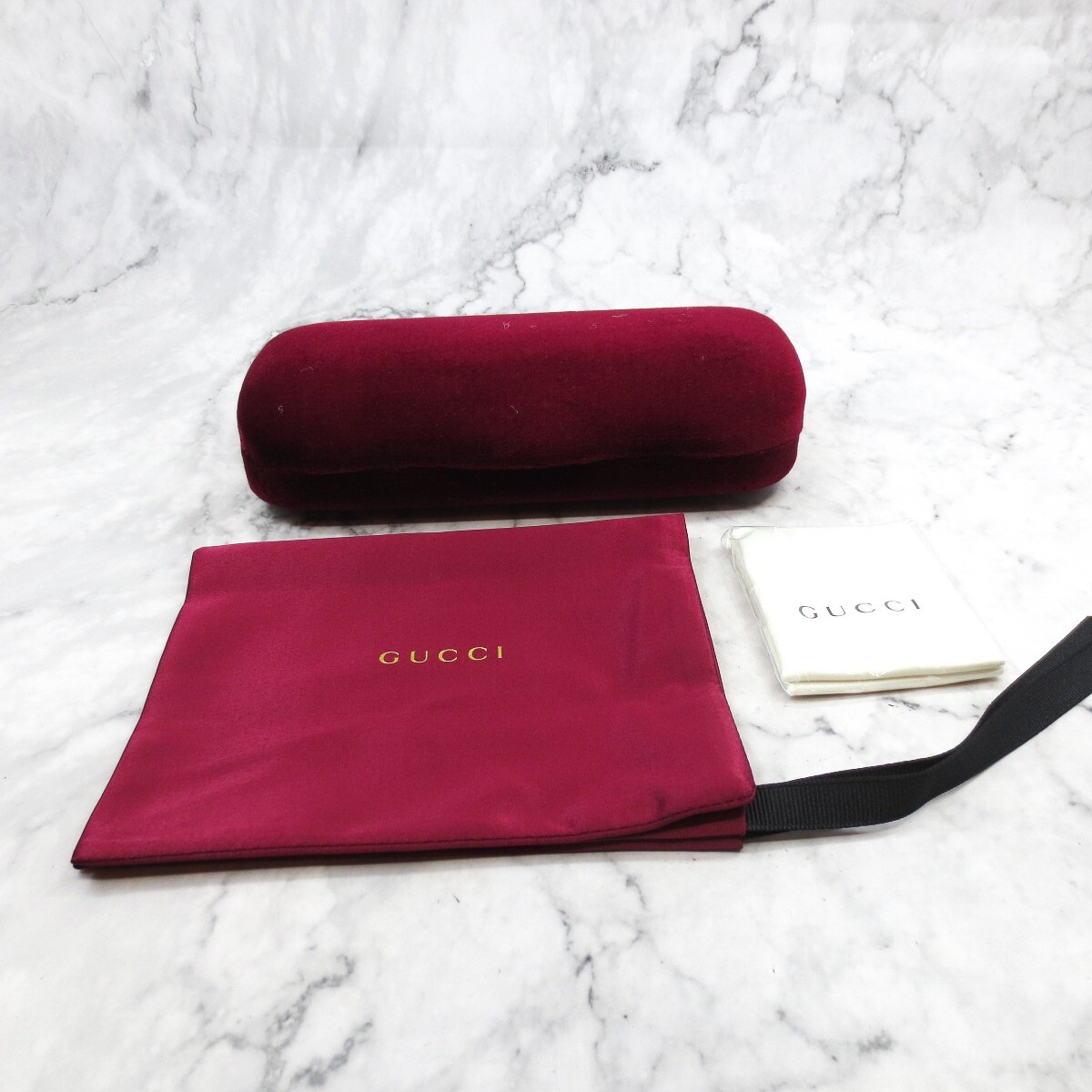 Gucci \